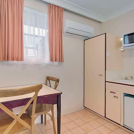 Econo Lodge Savannah Park Тамворт Екстер'єр фото