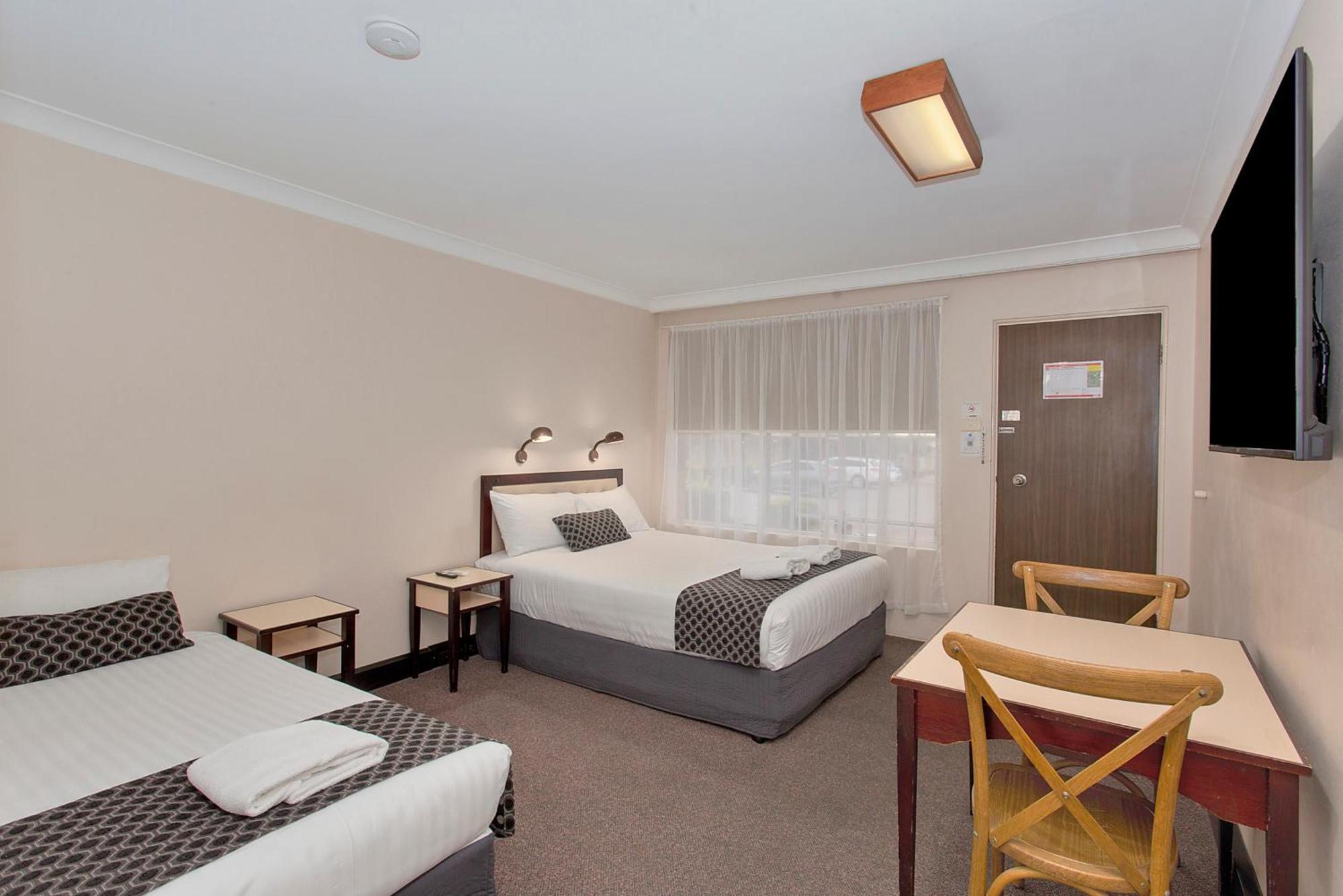 Econo Lodge Savannah Park Тамворт Екстер'єр фото