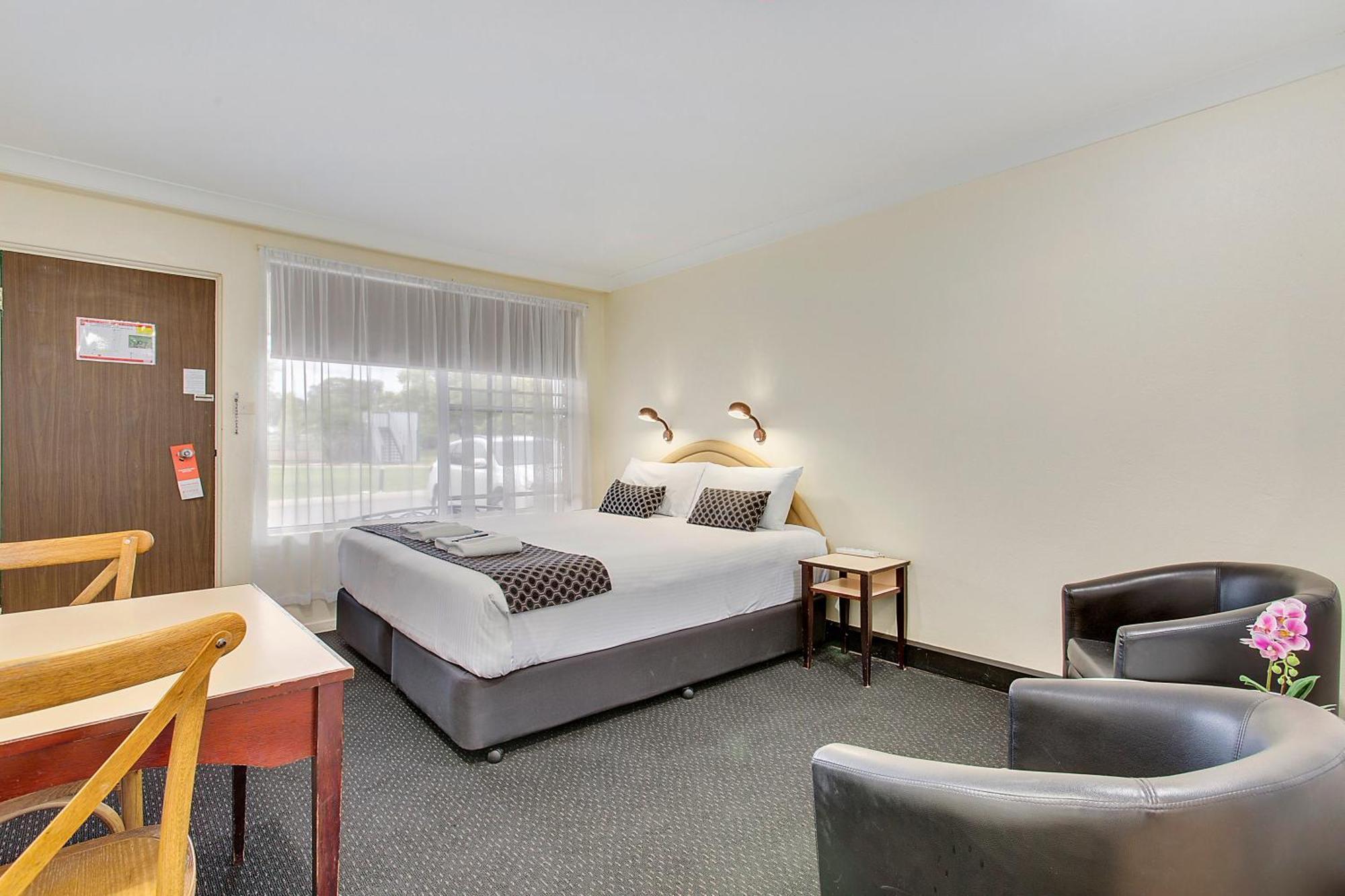 Econo Lodge Savannah Park Тамворт Екстер'єр фото